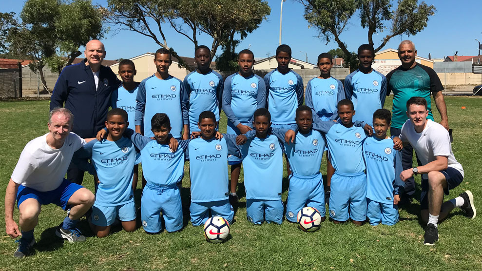 CityintheCommunity donate kit for the U14s team
