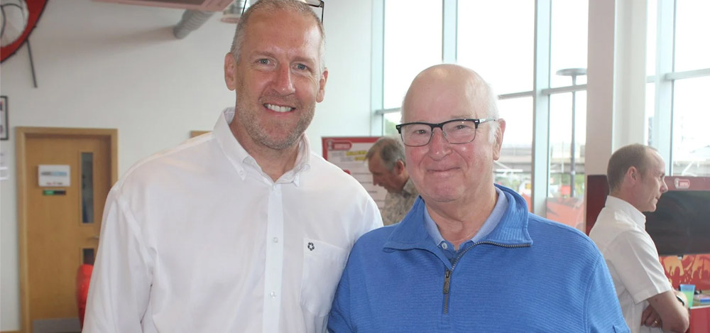 aul Raven poses for a photo with Walking Football star Tommy Charlton