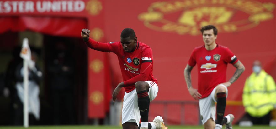 pogba taking a knee